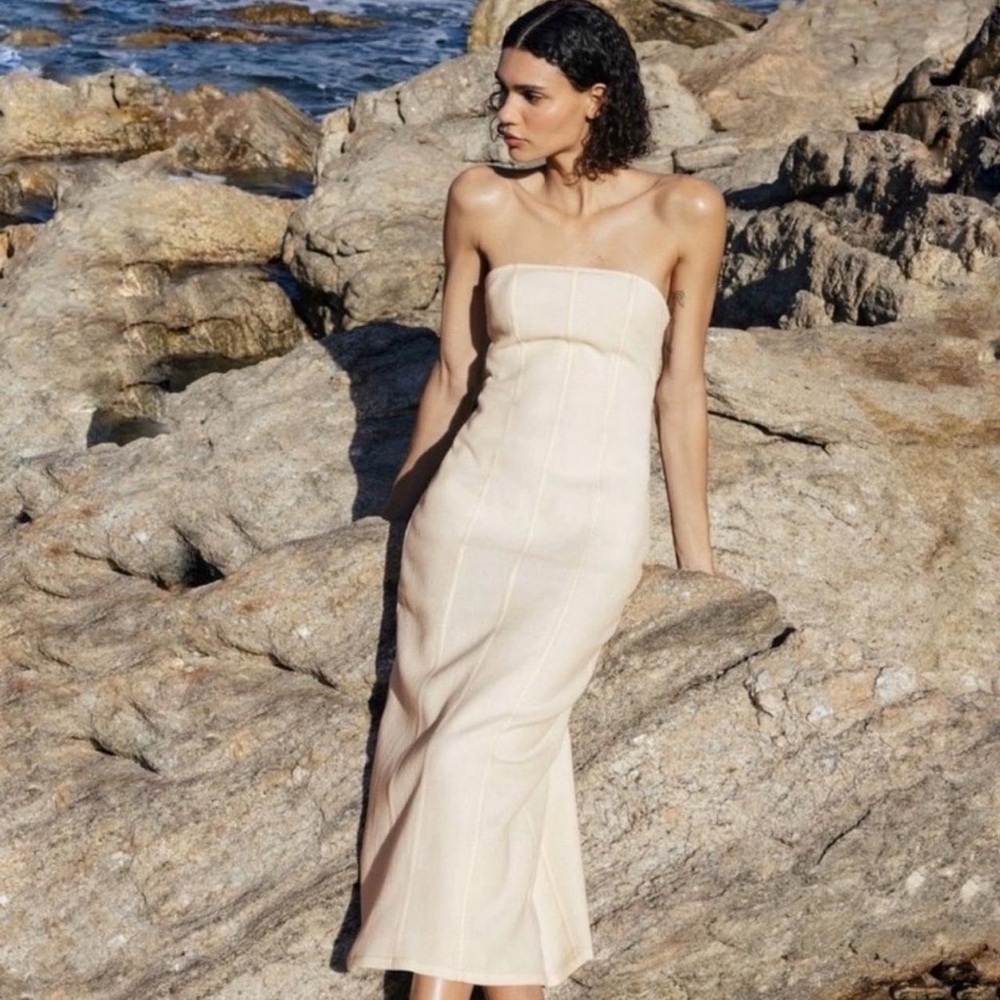 Zara Cream Ruched Strapless Sheath Dress